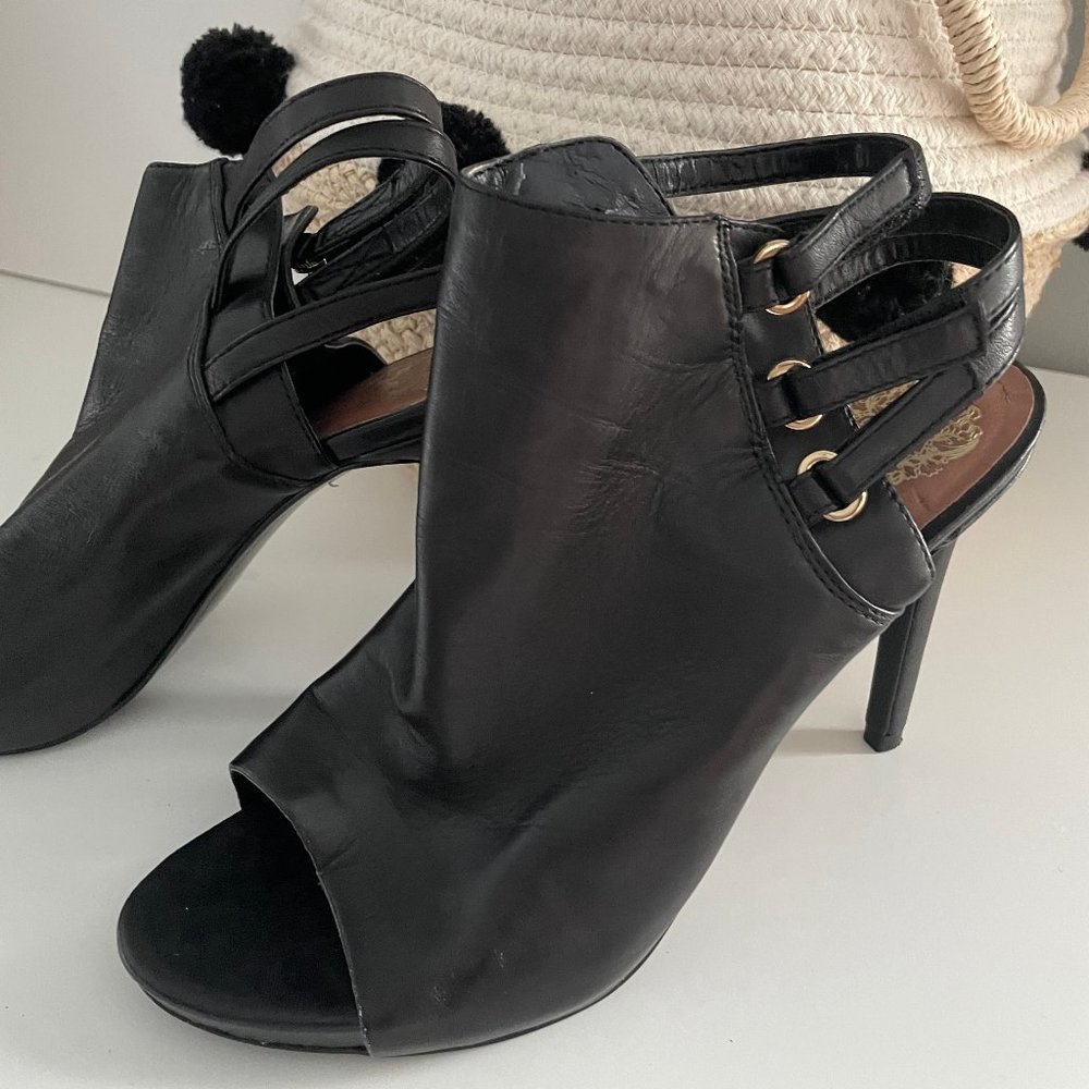 Vince Camuto Leather peep toe heels